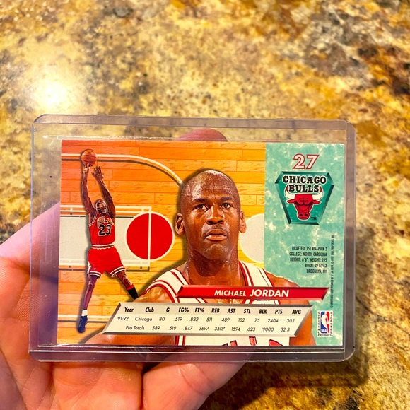 Michael Jordan - Picture 2 of 2